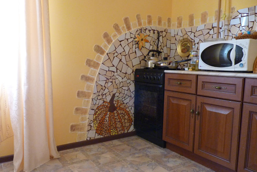 Кухня отделка своими руками. Декор стены на кухне. Декоративная отделка стен на кухне. Декорация стены на кухне. Красивые стены на кухне.